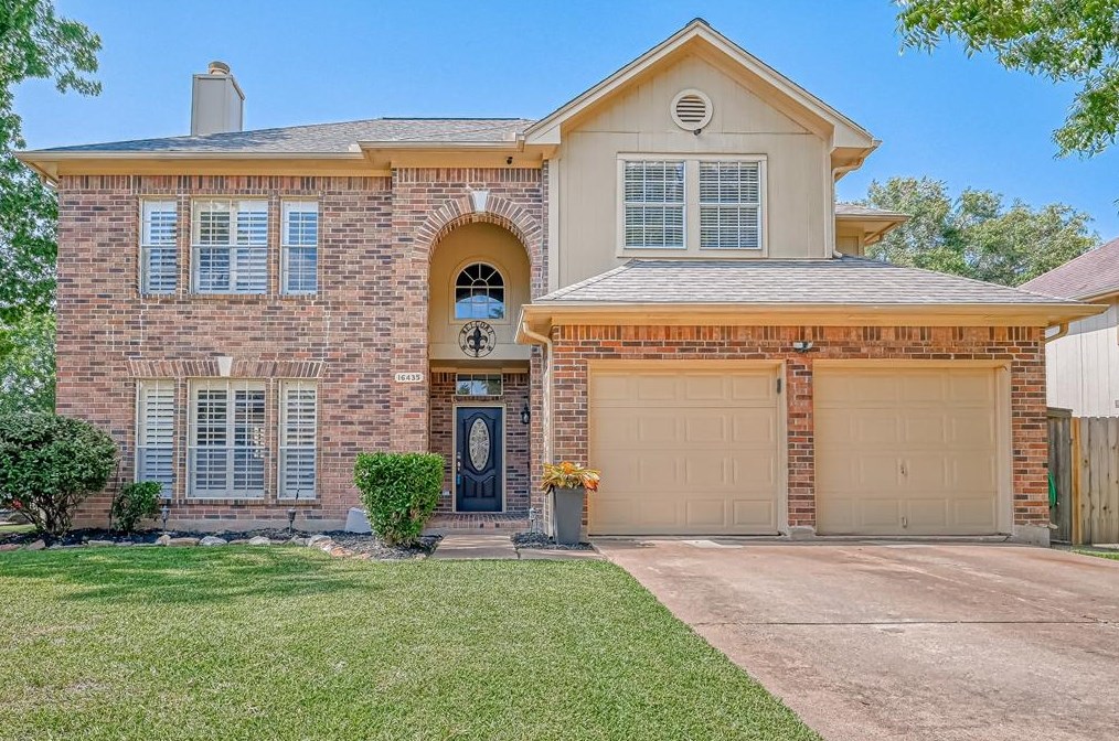16435 Flint Run Way, Sugar Land, TX 77498-7128