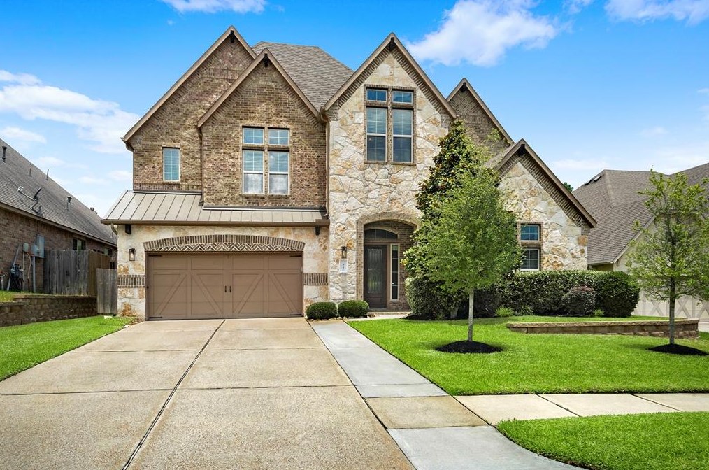 71 Chestnut Meadow Dr, Conroe, TX 77384-1406