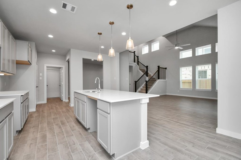 15527 Fall Fern Cir, Houston TX  77044-6199 exterior