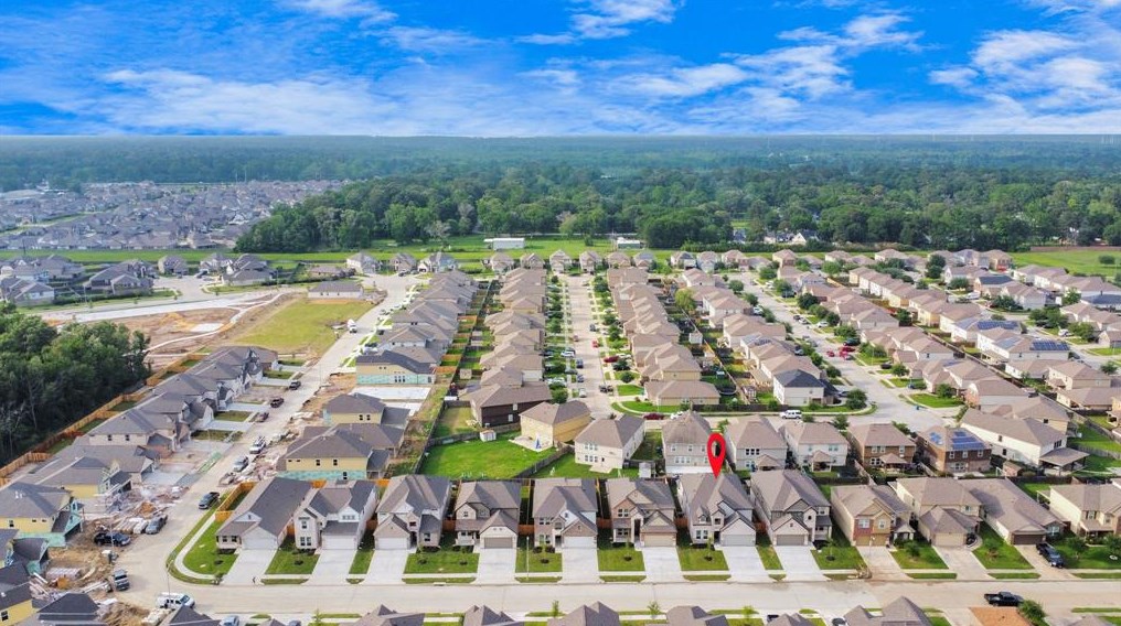 15527 Fall Fern Cir, Houston TX  77044-6199 exterior