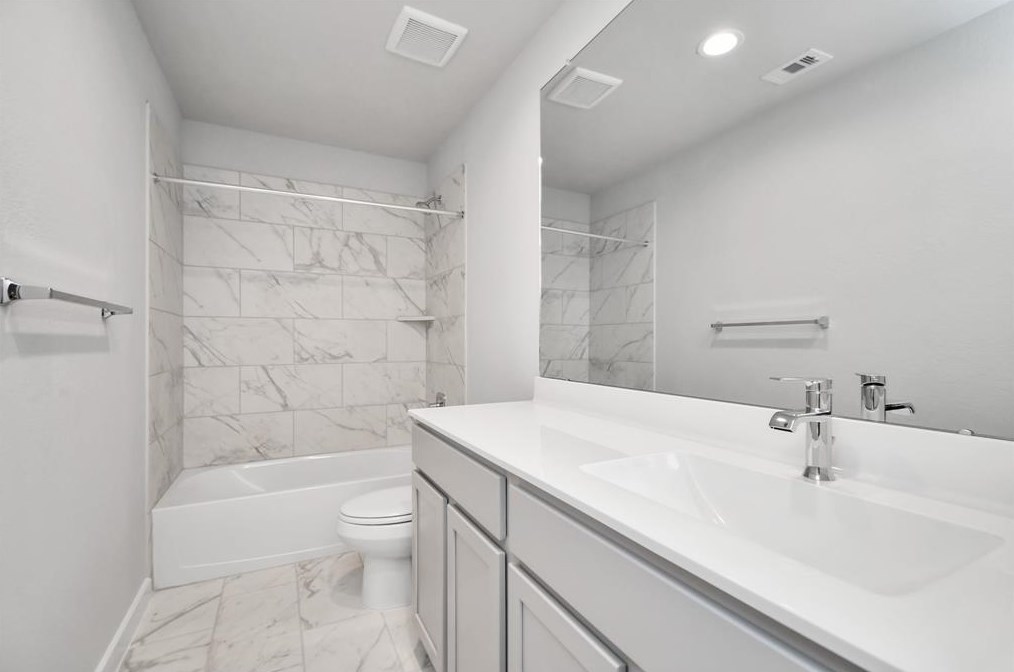 15527 Fall Fern Cir, Houston TX  77044-6199 exterior