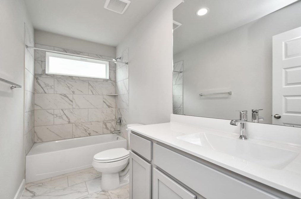 15527 Fall Fern Cir, Houston TX  77044-6199 exterior