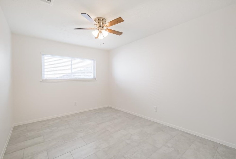 3018 Frontier Dr, Sugar Land TX  77479-1635 exterior