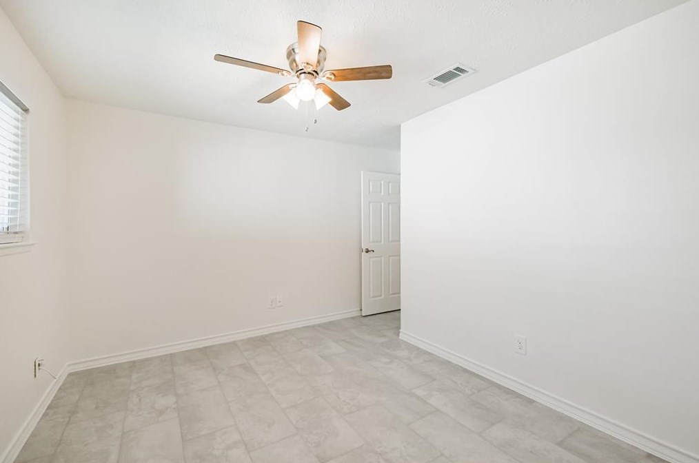 3018 Frontier Dr, Sugar Land TX  77479-1635 exterior