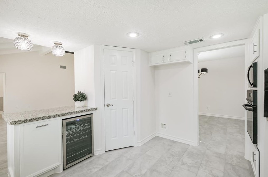 3018 Frontier Dr, Sugar Land TX  77479-1635 exterior