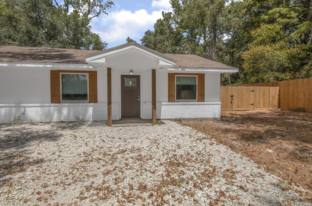 16894 Pickering Rd, Conroe, TX 77302