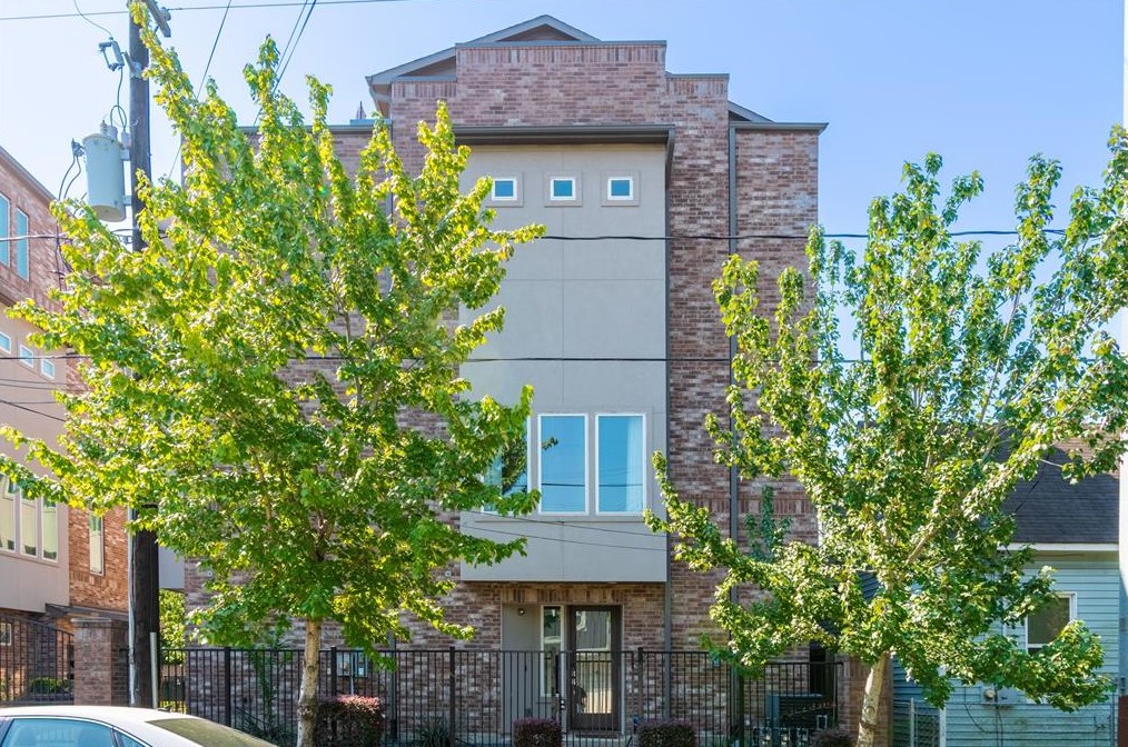 1929 Shearn St, Houston, TX 77007-3906