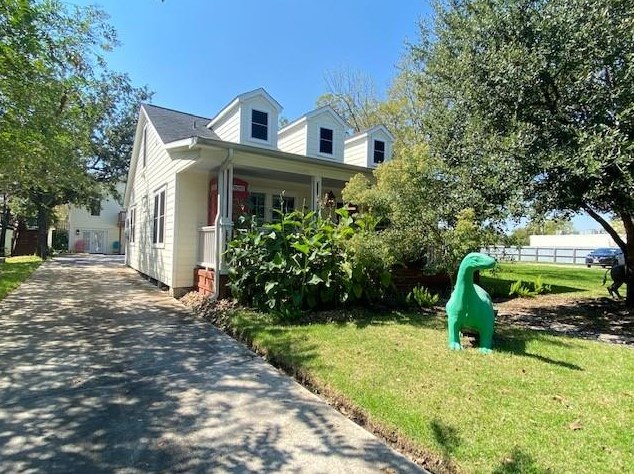 4924 Polk St, Houston TX  77023-1416 exterior