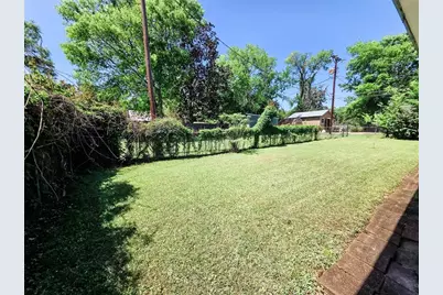 106 Jordan Avenue, Cleveland, TX 77327 - Photo 32