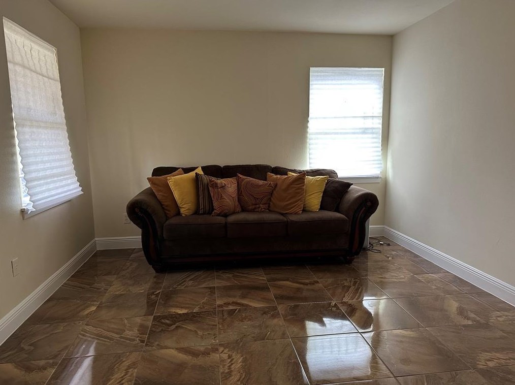 6106 Antha St, Houston, TX 77016