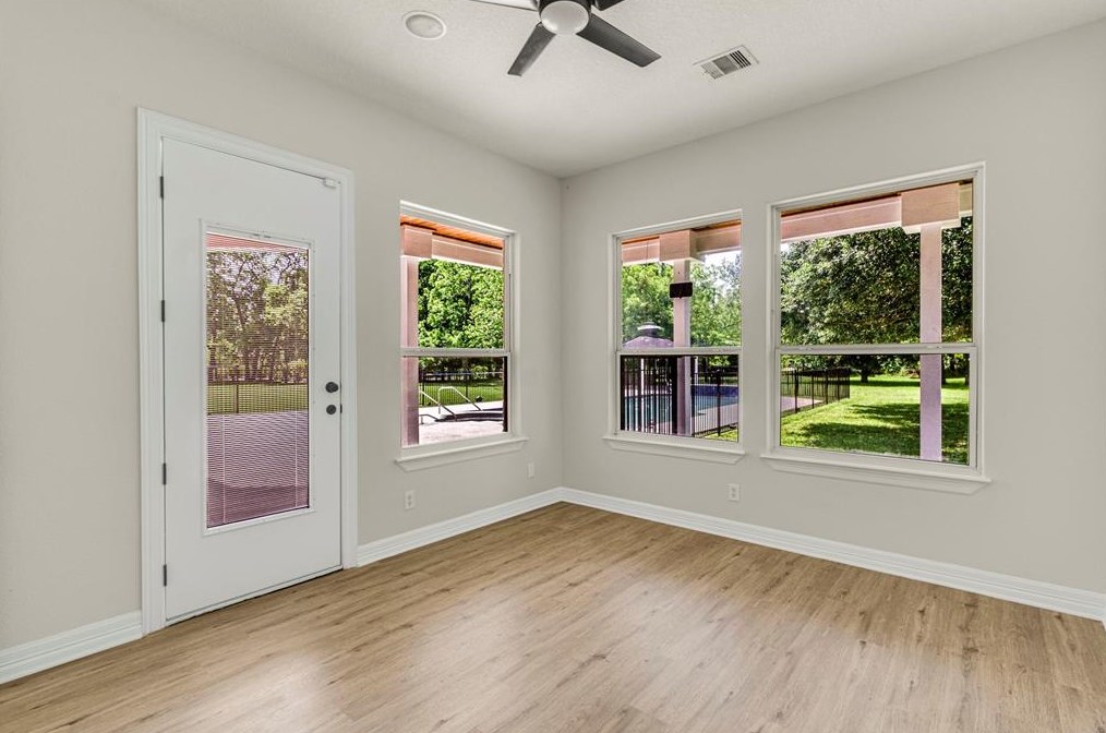 32731 Westminster Dr, Fulshear TX 77441-4098 exterior