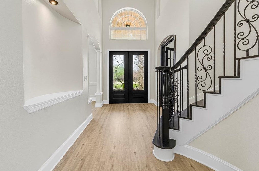 32731 Westminster Dr, Fulshear TX 77441-4098 exterior