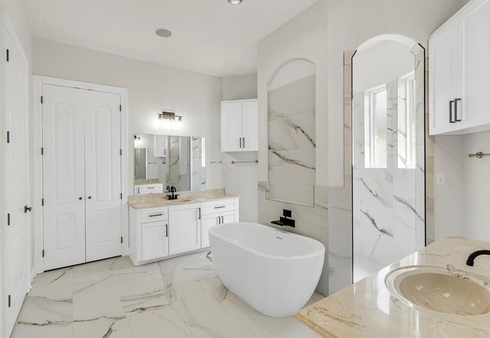 32731 Westminster Dr, Fulshear TX 77441-4098 exterior