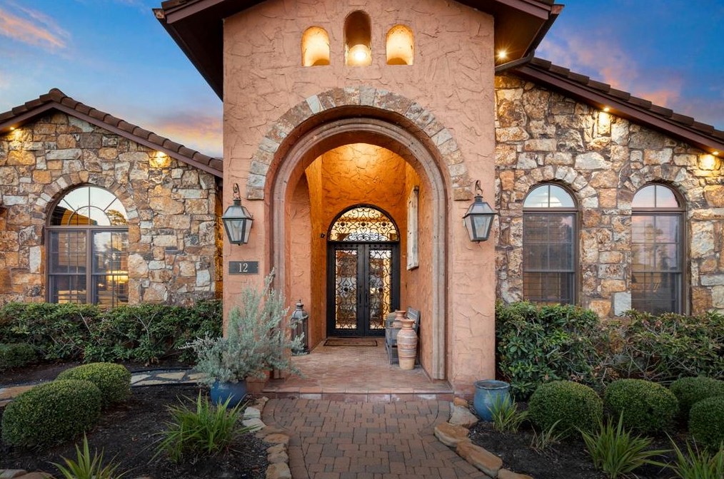 12 Pleasant Shadows Dr, Spring, TX 77389-4380