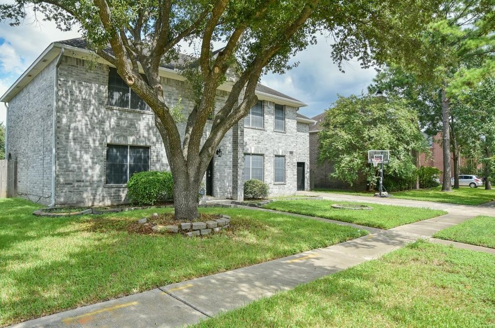 6626 Crystal Point Dr, Katy, TX 77449