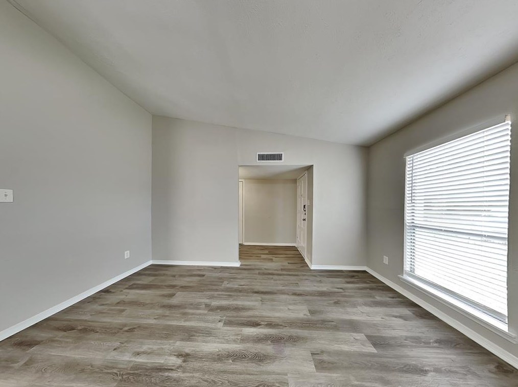 14514 Lourdes Dr, Houston TX  77049-4413 exterior