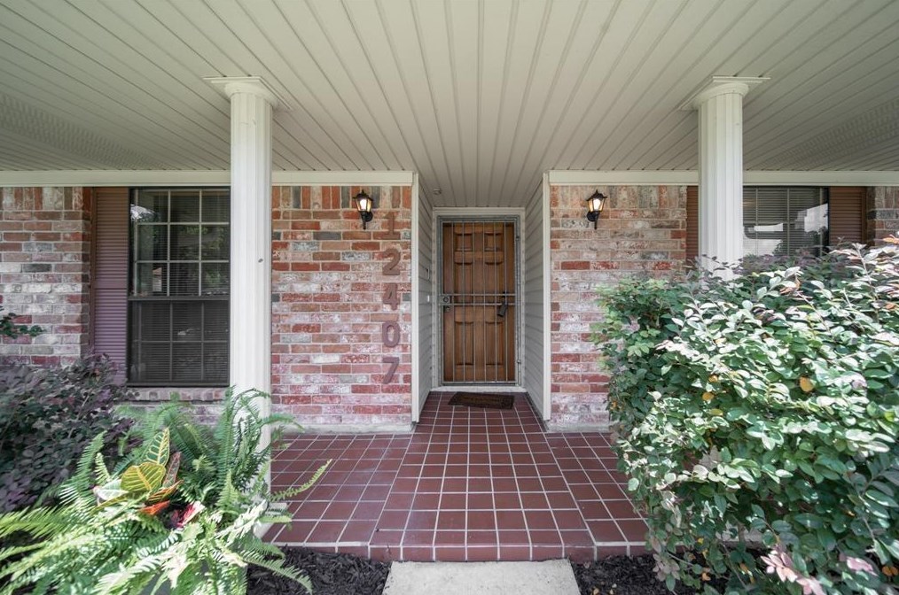 12407 Chessington Dr, Houston, TX 77031