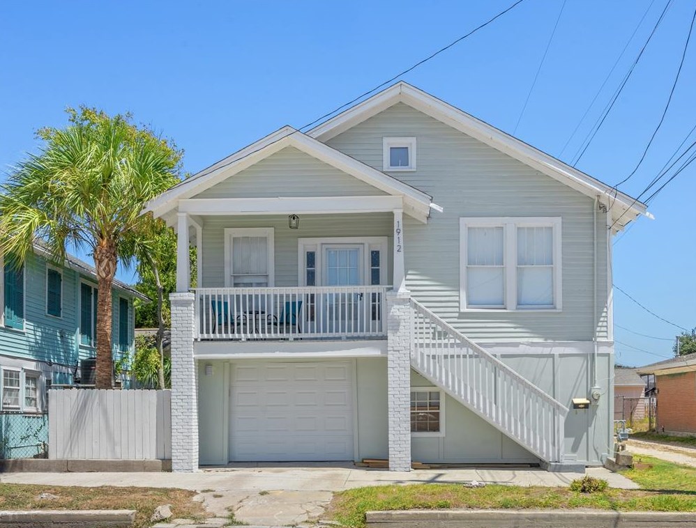 1912 37th St, Galveston, TX 77550
