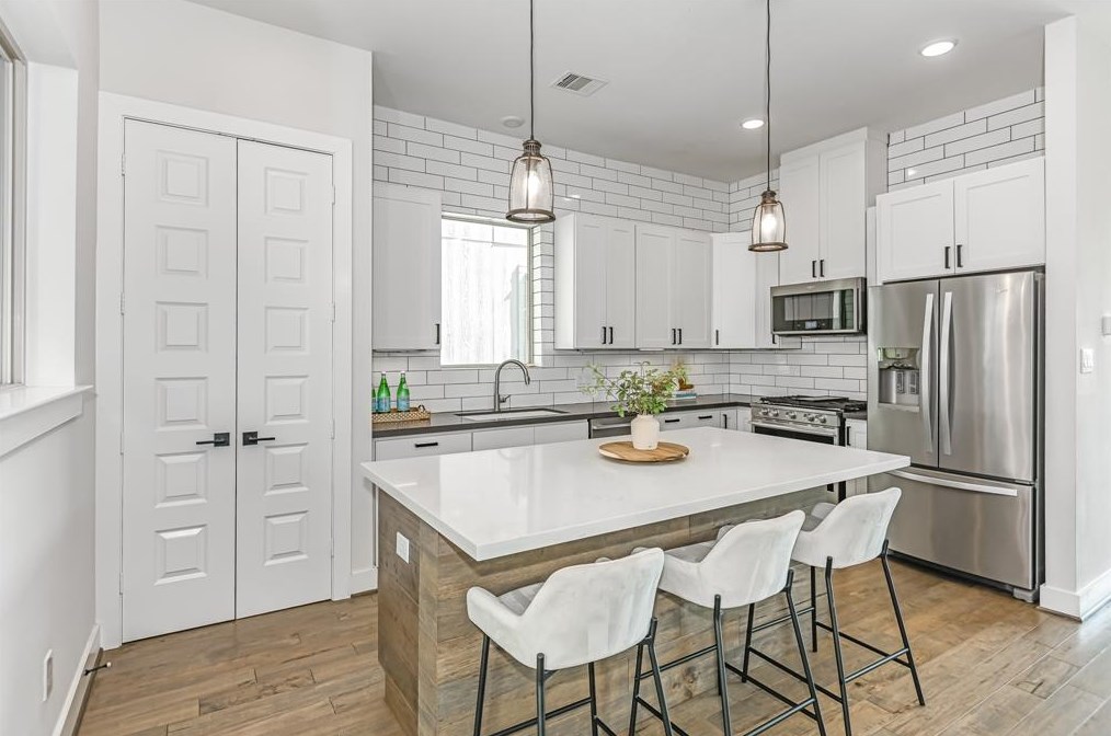 616 York, Houston TX 77003-2531 exterior