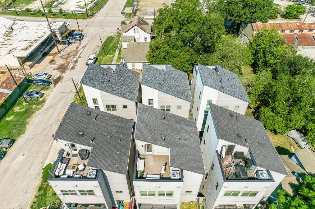 616 York, Houston TX 77003-2531 exterior