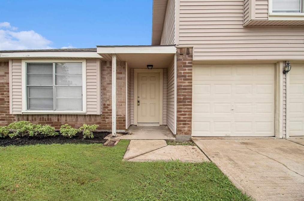 1002 Glenford Dr, Missouri City, TX 77489