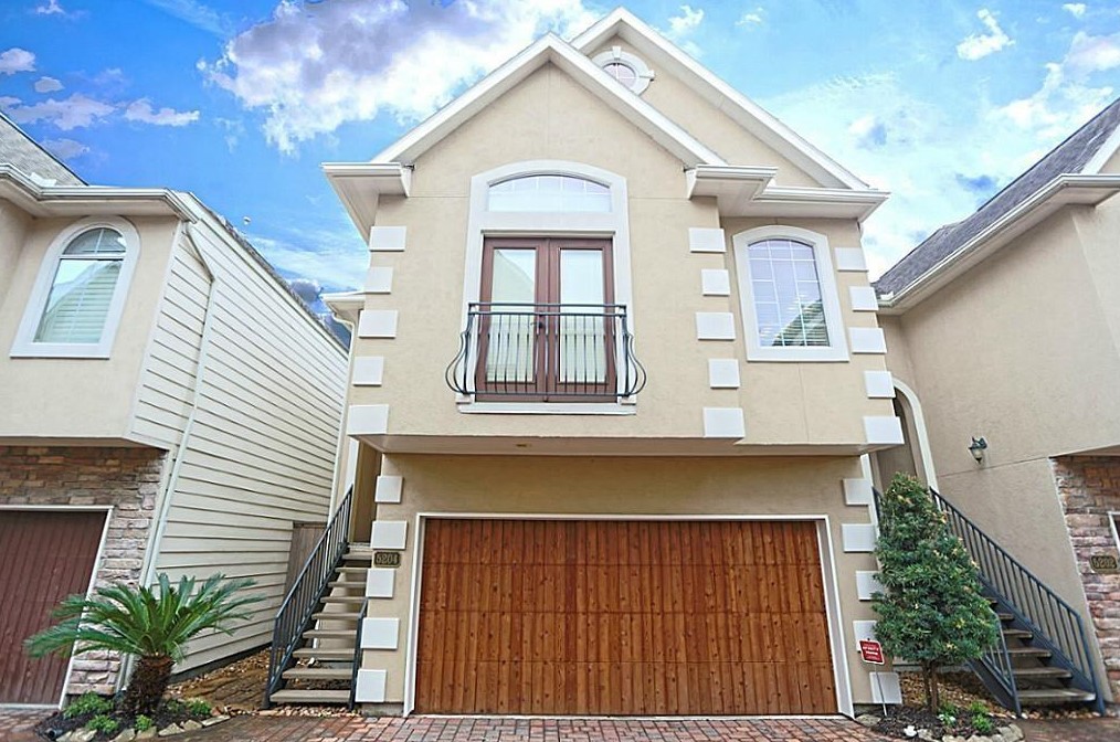 5204 Washington Ave, Houston, TX 77007-5253