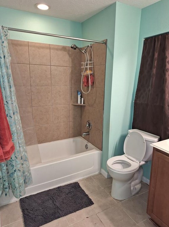 2519 Skyview Pt, Houston TX  77047-8123 exterior