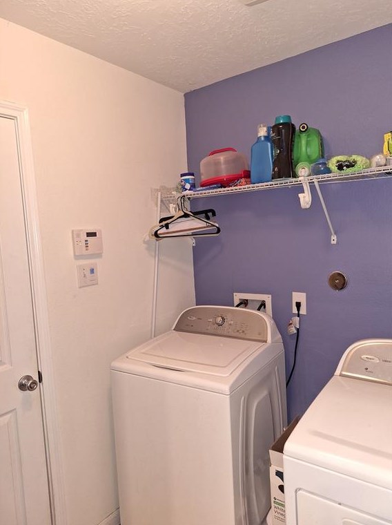 2519 Skyview Pt, Houston TX  77047-8123 exterior
