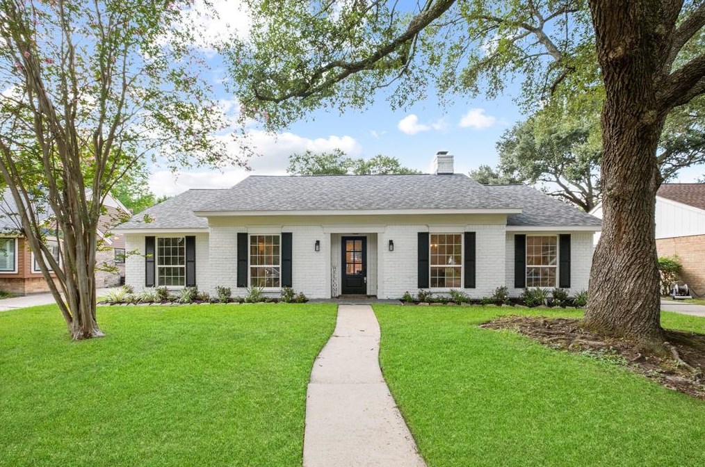 2227 Lexford Ln, Houston, TX 77080-5216