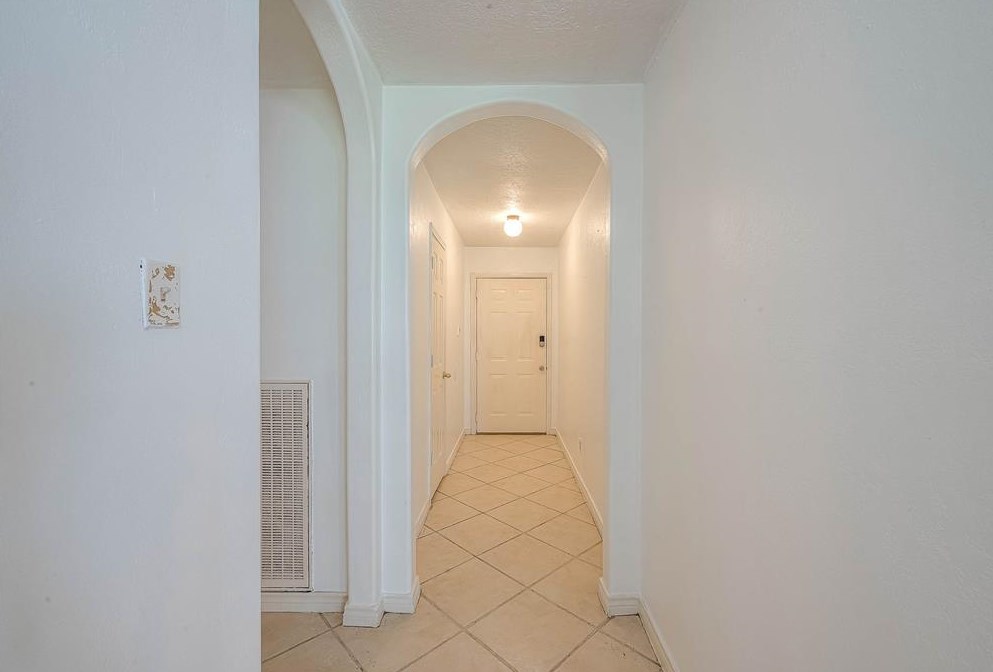 7726 Whidbey Island Dr, Houston, TX 77086
