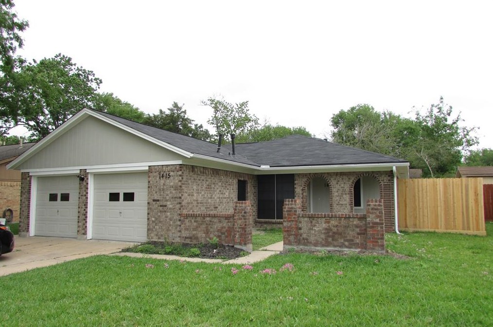 1415 Chippawa Ln, Pasadena TX  77504-3205 exterior