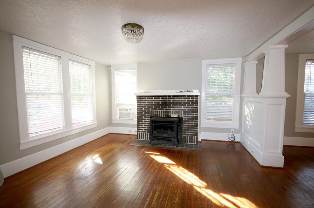 415 Euclid St, Houston, TX 77009