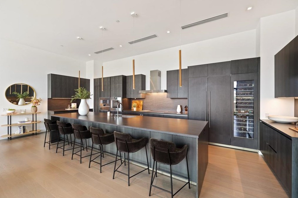 2710 Steel St #704, Houston, TX 77098