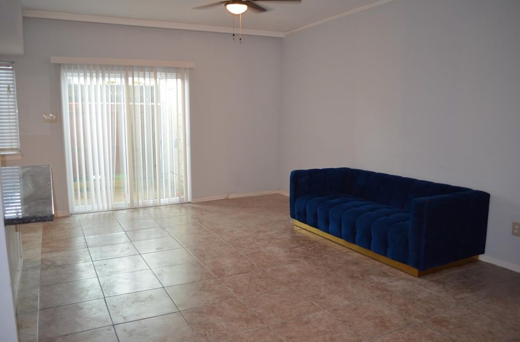 14711 Barryknoll Ln Apt 31, Houston, TX 77079