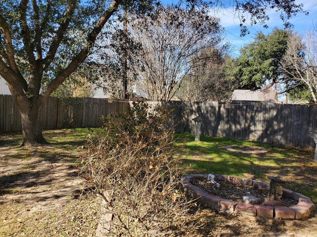 5331 Devon Grn Dr, Katy TX  77449-6087 exterior