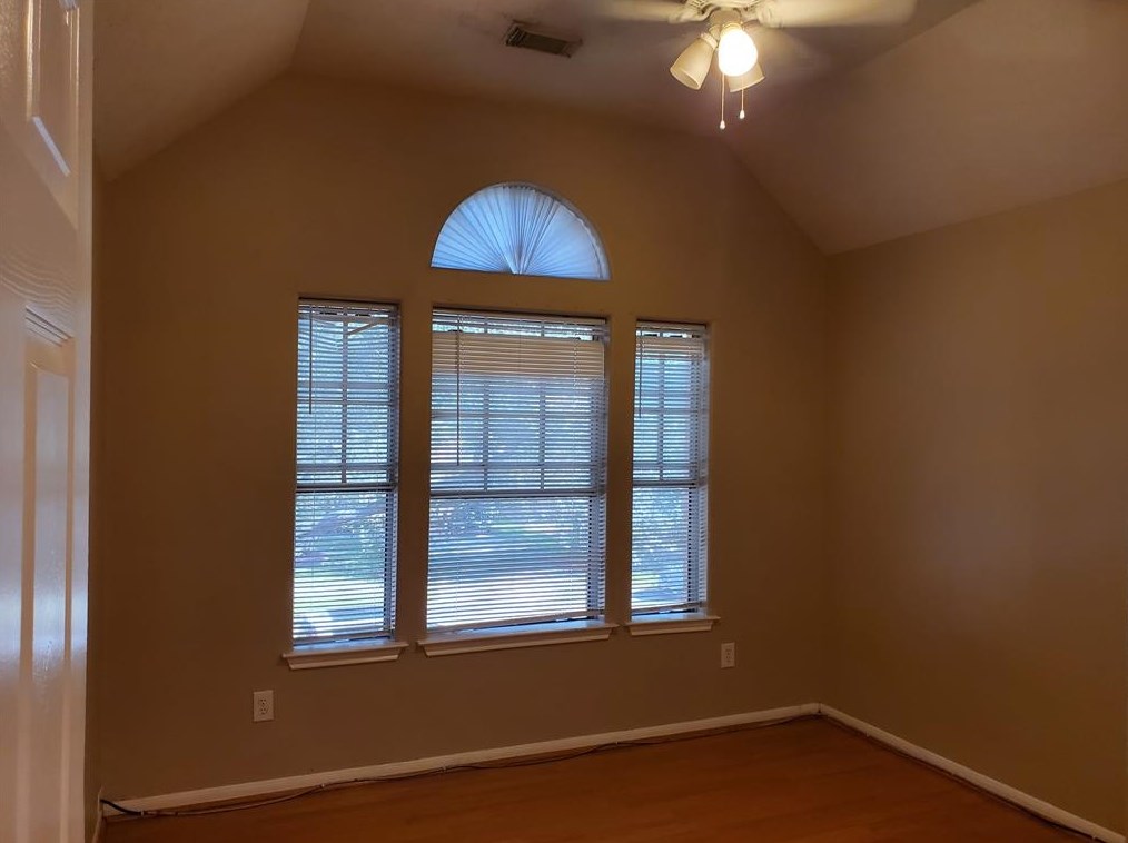 5331 Devon Grn Dr, Katy TX  77449-6087 exterior