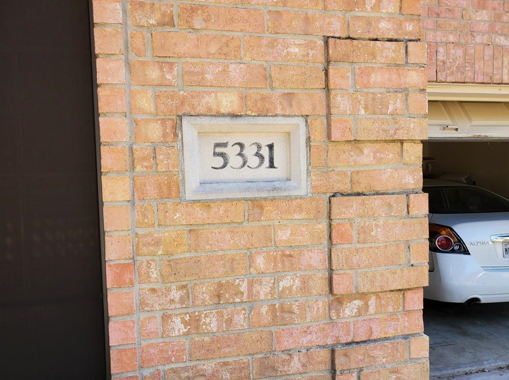 5331 Devon Green Dr, Katy, TX 77449-6011