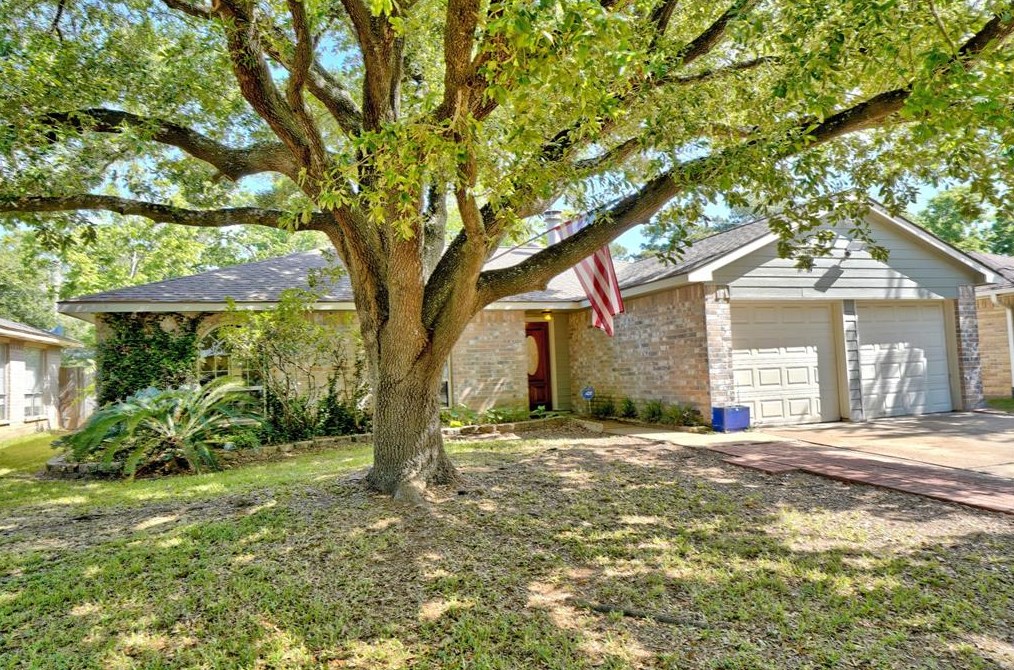 16722 Maplemont Dr, Houston, TX 77095