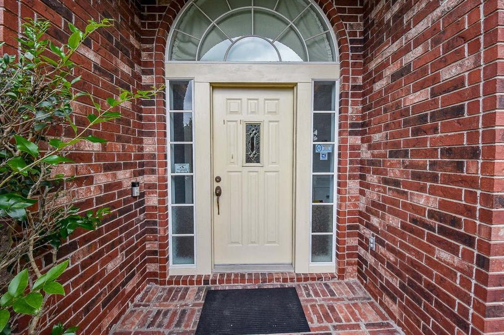 16210 Lakestone Dr, Tomball TX  77377-8551 exterior