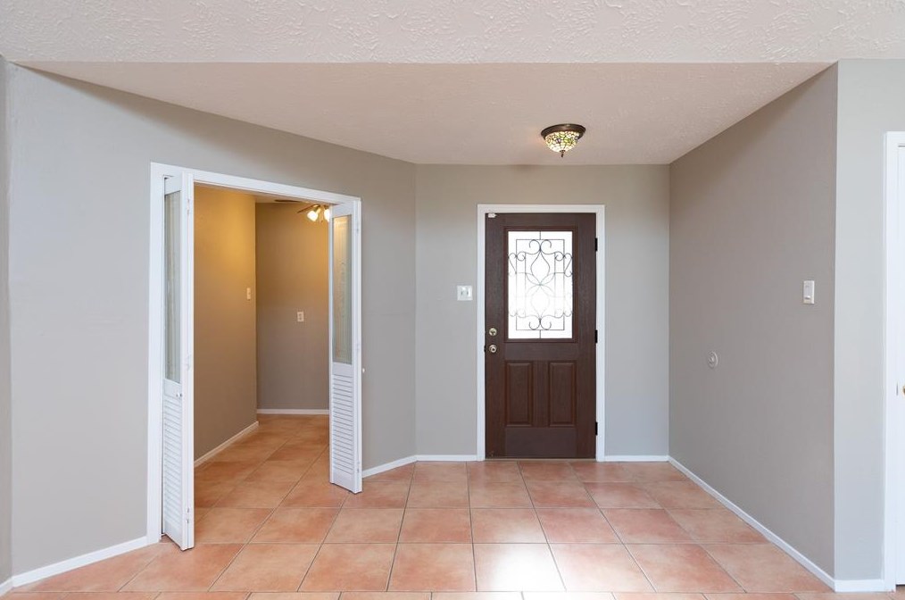 2823 Allyson Ln, Spring TX  77373-8919 exterior