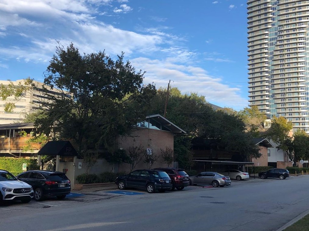 3944 Alabama St, Houston TX  77027-5139 exterior