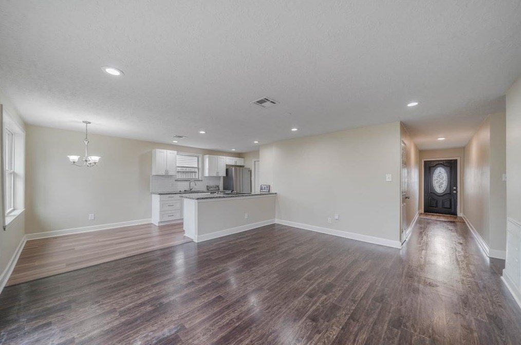 11306 Sagedowne Ln, Houston, TX 77089