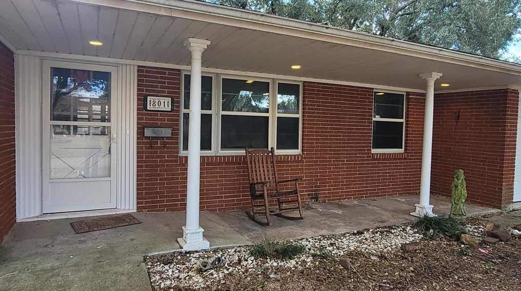 801 Rosewood Dr, Baytown TX  77520-2559 exterior