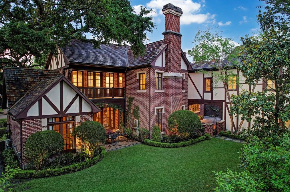 3831 Case St, Houston TX  77005-3601 exterior
