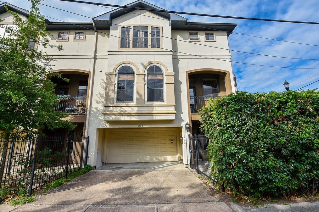 1502 Rosalie St, Houston, TX 77004