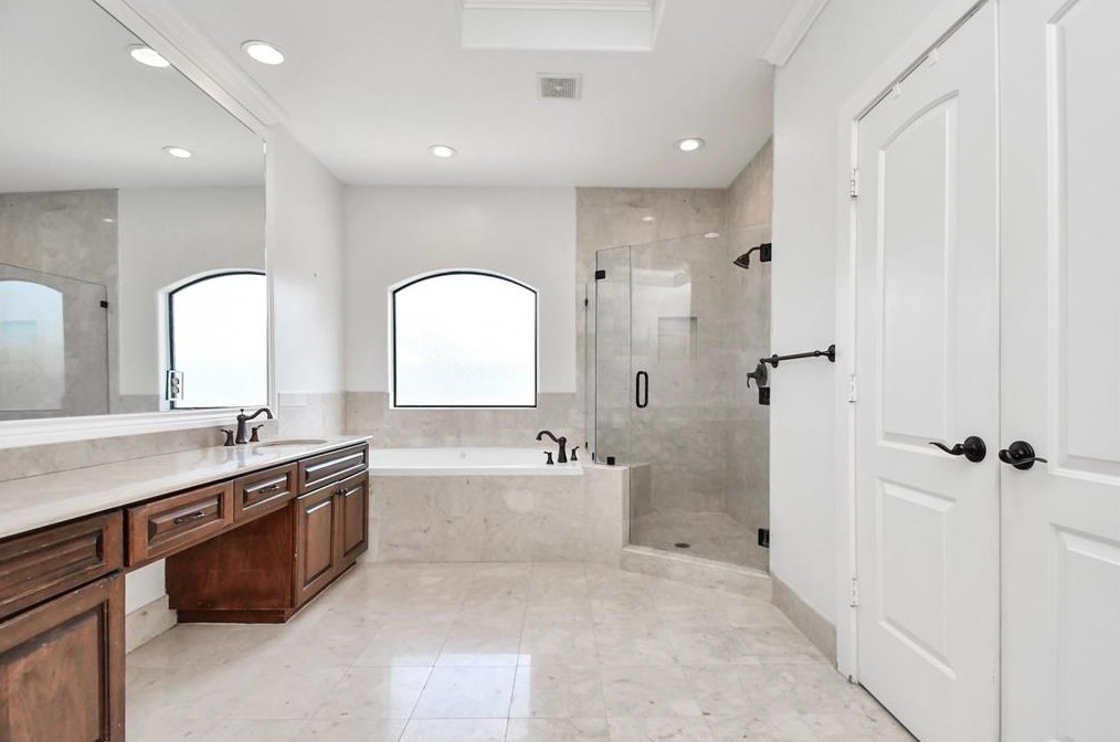 925 21 St, Houston TX  77008-3514 exterior