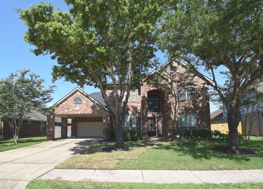 2604 Sunrise Harbor Ln, Pearland, TX 77584-3243