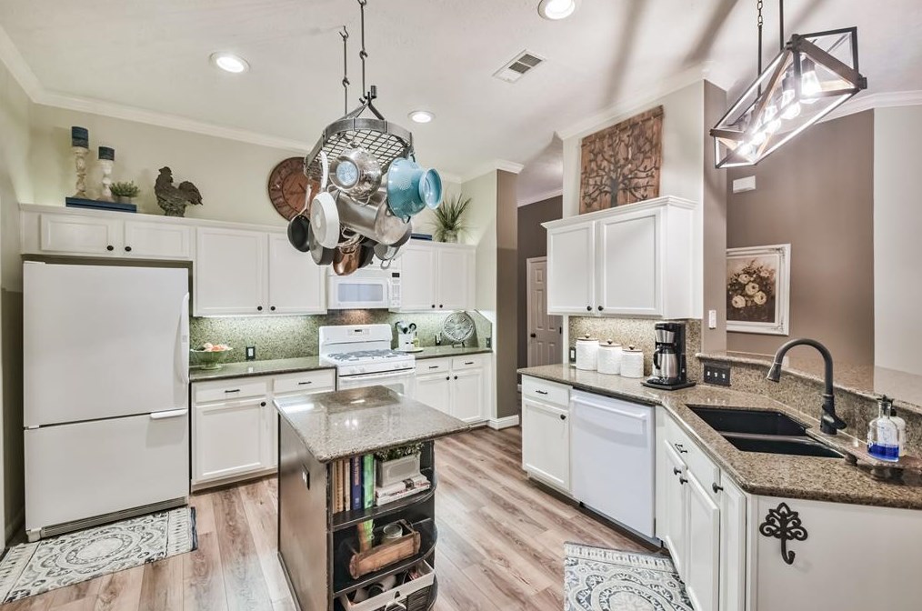 11706 Canyon Mist Ln, Tomball TX  77377-7674 exterior