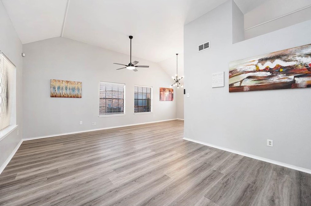 10615 Trading Post Dr, Houston TX  77064-7042 exterior