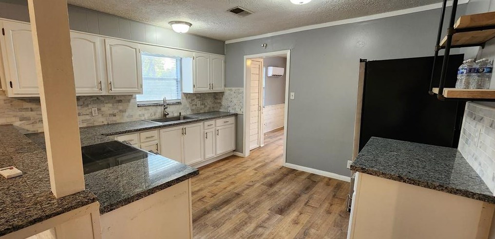 3749 Lazy River Dr, Sealy, TX 77474